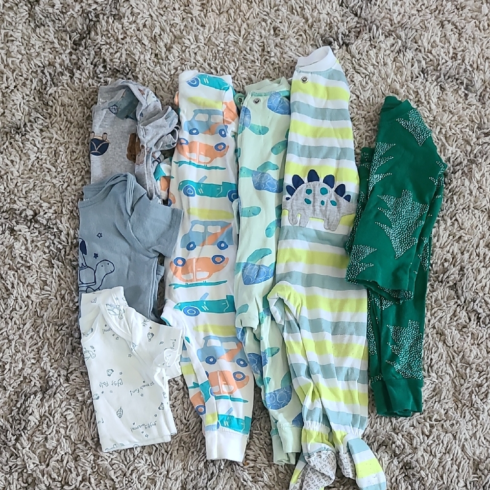 Boys 12m Pajama Lot And Onsies